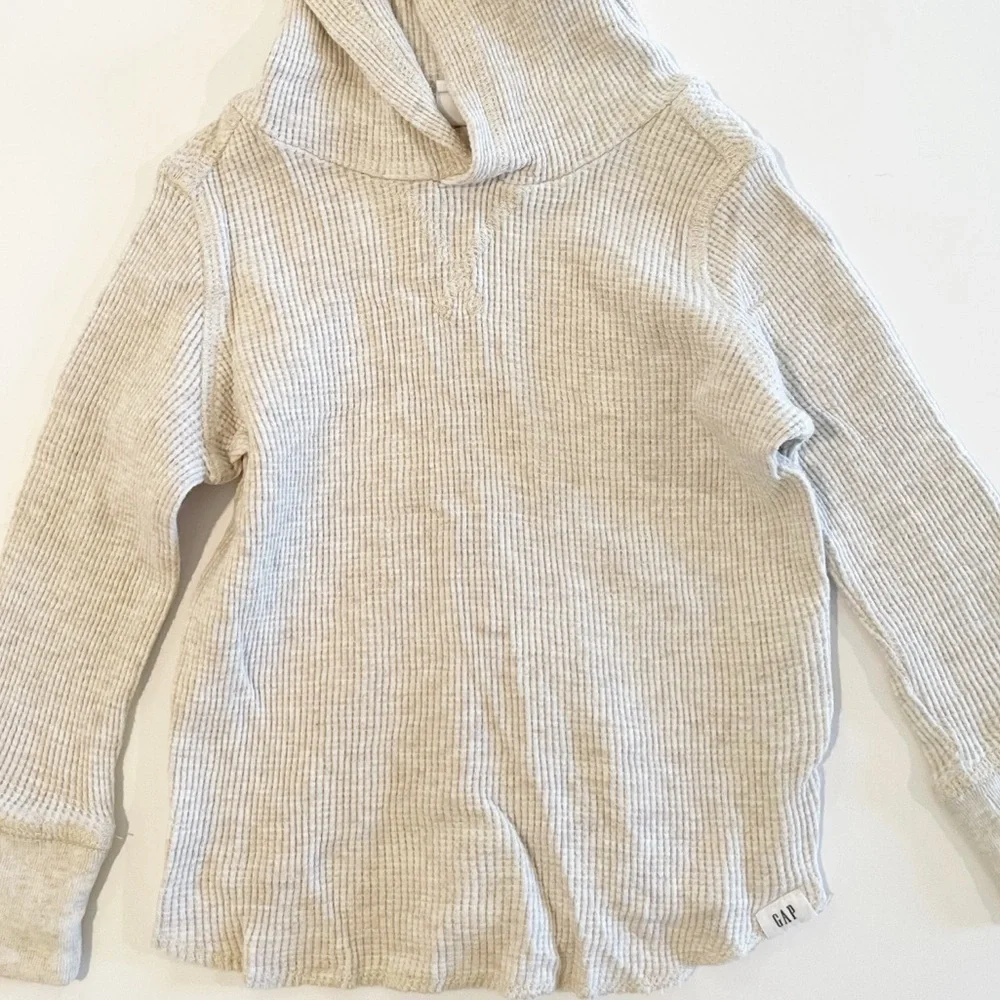 GAP 18-24M long sleeve hooded waffle tee